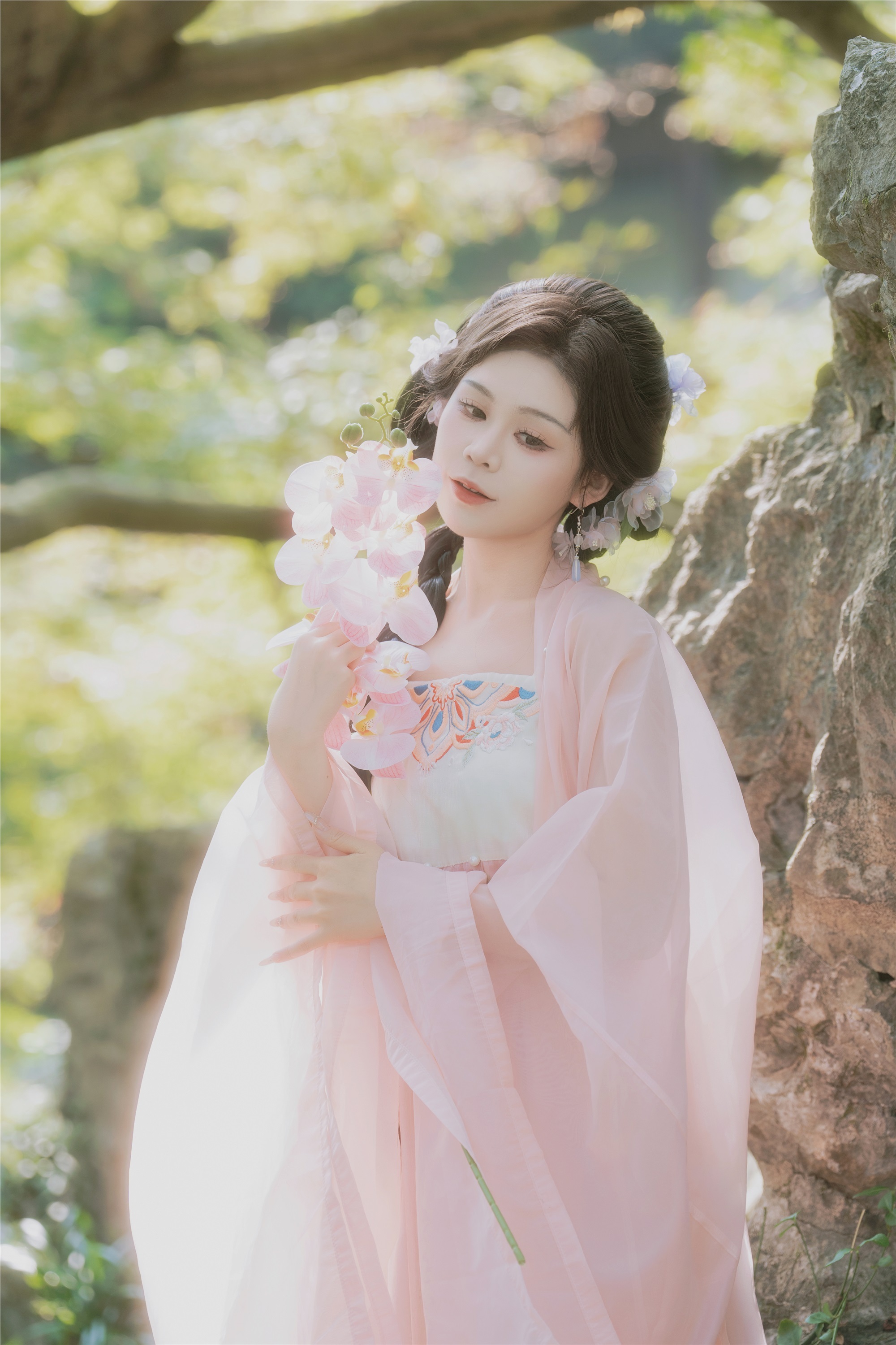 YITUYU艺图语 2025.01.02 粉色温婉 泡芙小方